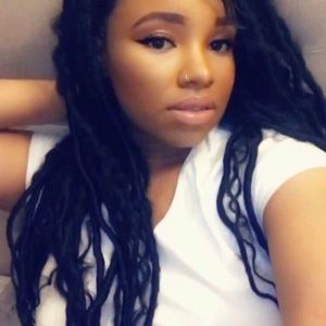 Meet your Posher, Vania